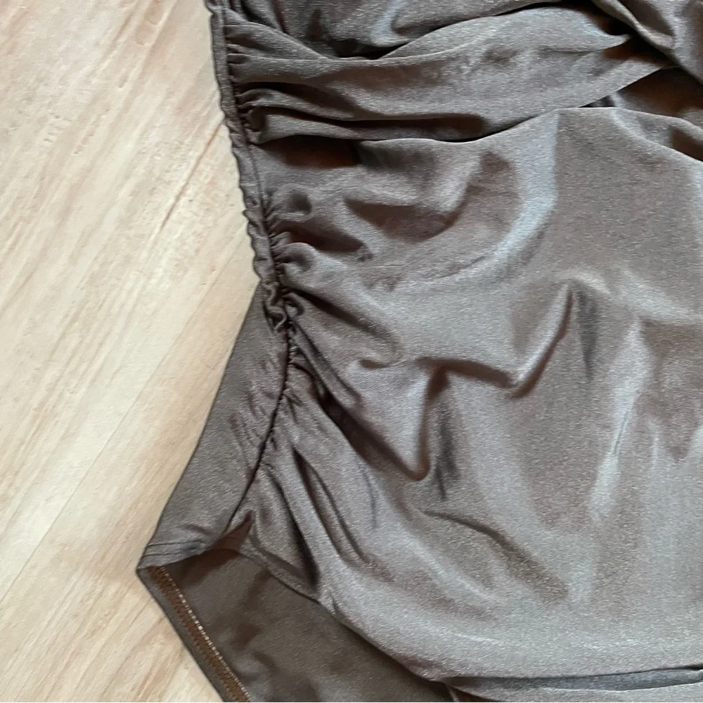 Ruched One-Piece Swimsuit in metallic gray - Picture 4 of 10